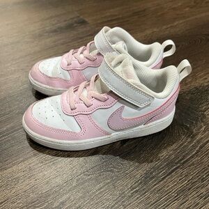 Nike Girl 10 C Sneakers